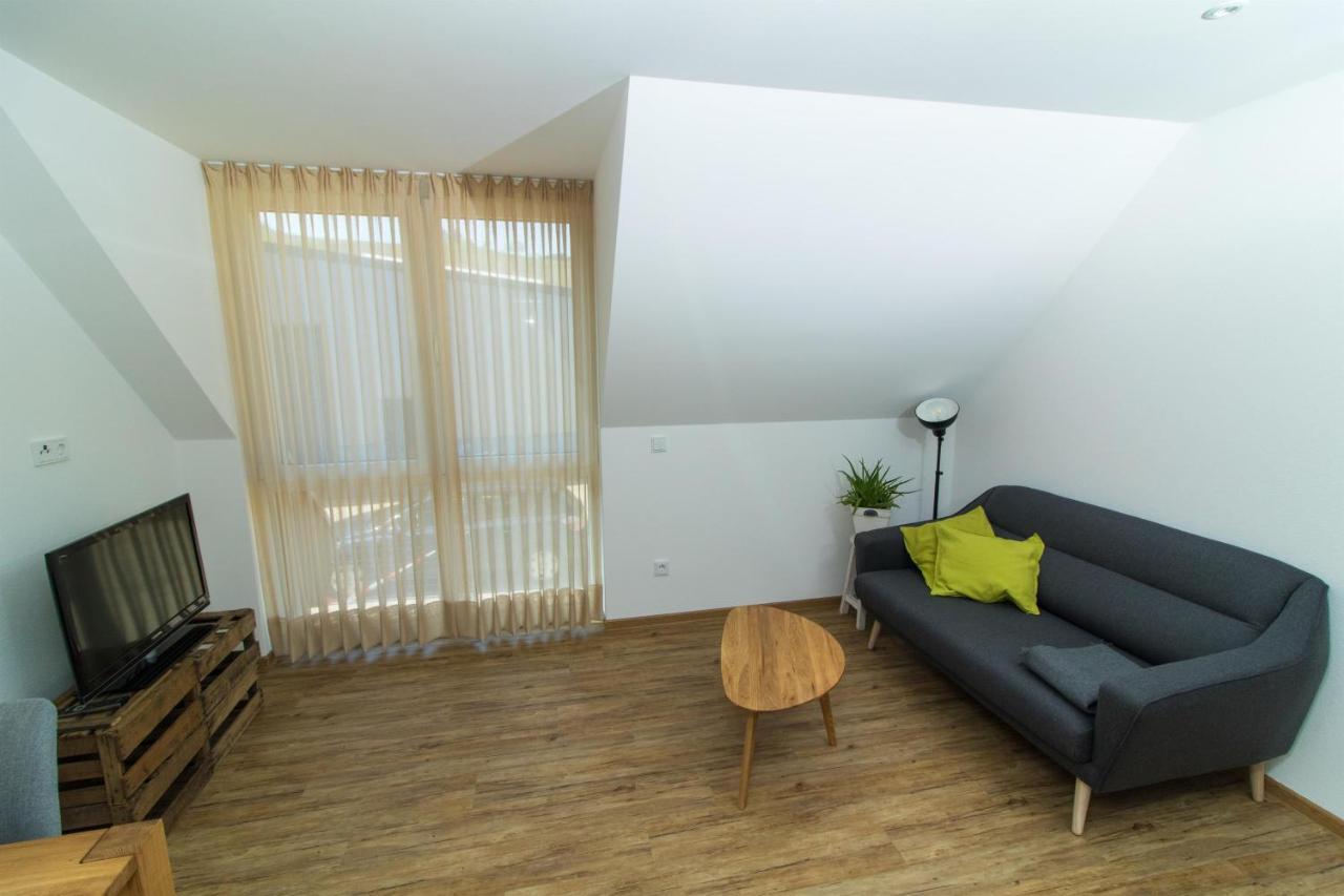 Ferienweingut Ulrike Thul Apartment Leiwen Ngoại thất bức ảnh